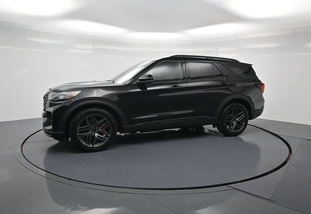 Used 2025 Ford Explorer ST SUV