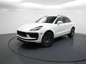 2025 Porsche Macan SUV