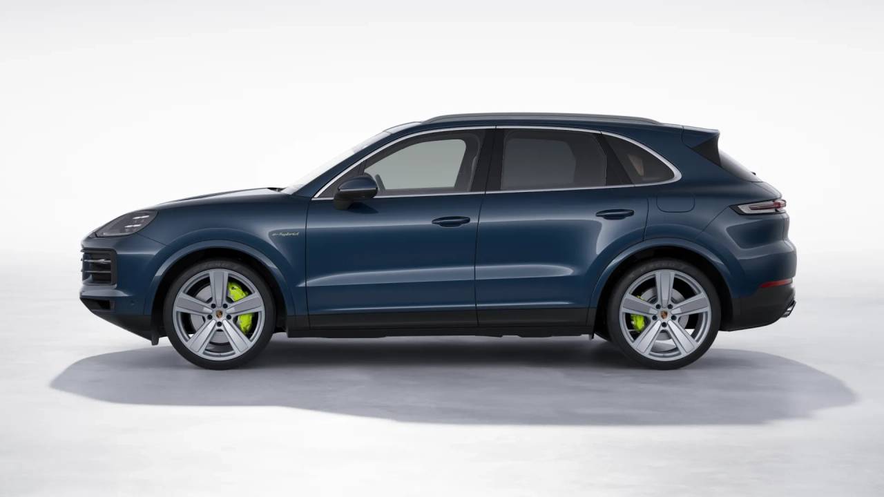 2026 Porsche Cayenne E-Hybrid photo 2