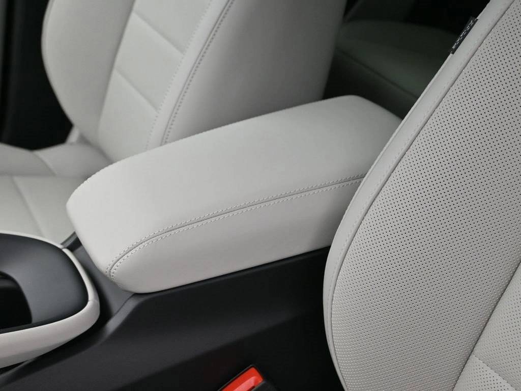 2026 Porsche Macan Base - Photo 21