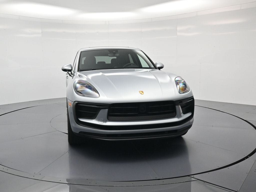 2025 Porsche Macan Base - Photo 35