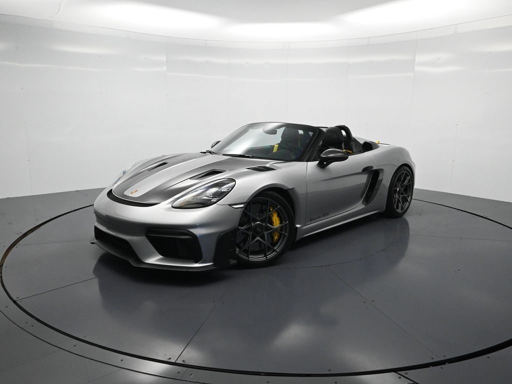 2025 Porsche 718 Spyder RS's photo