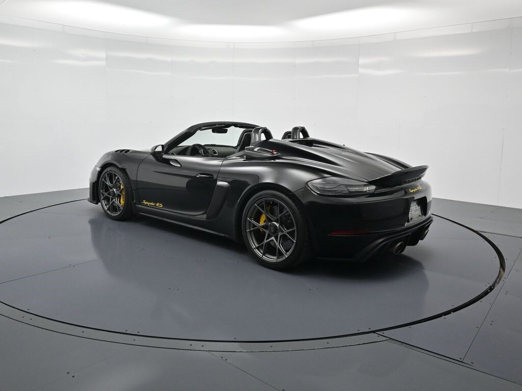 2025 Porsche Boxster Spyder photo 3