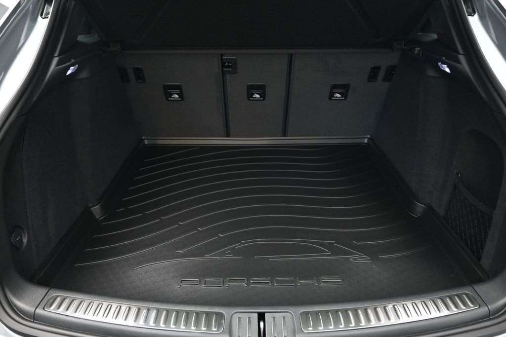 2025 Porsche Macan Base - Photo 25