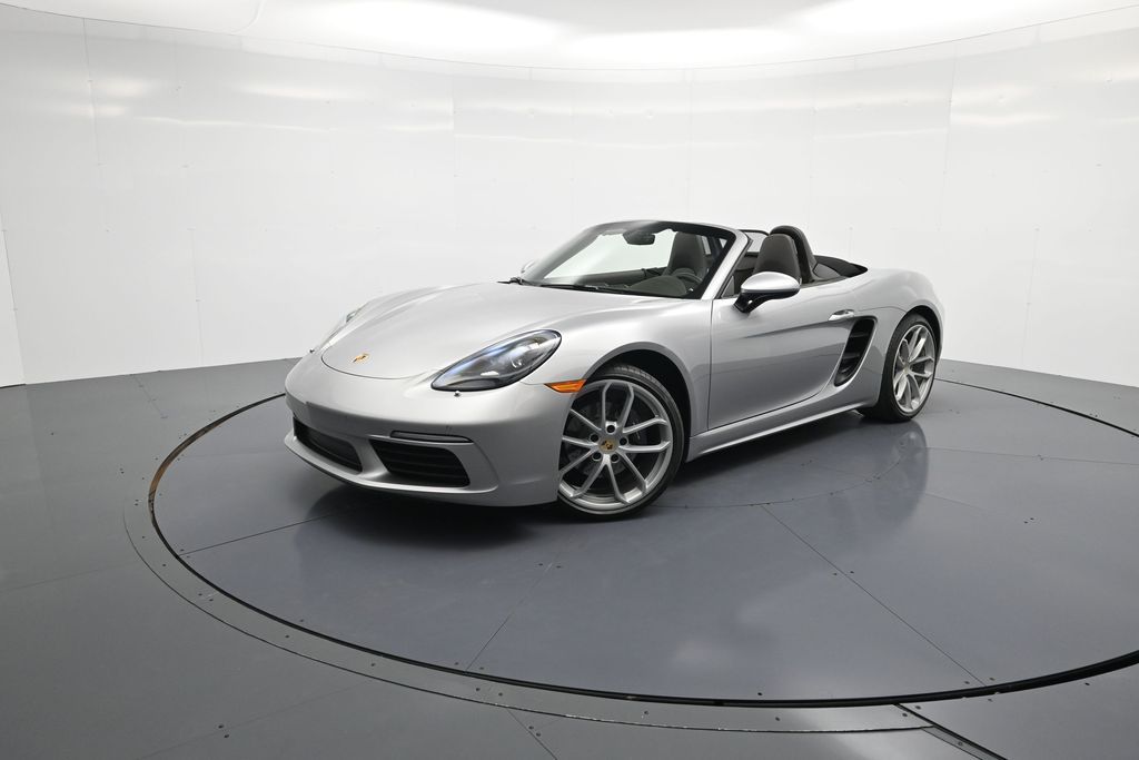 2025 Porsche 718's photo