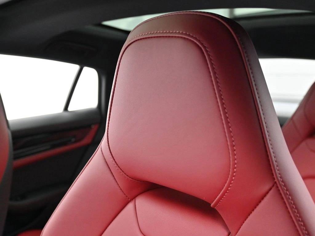 2026 Porsche Panamera Base - Photo 30