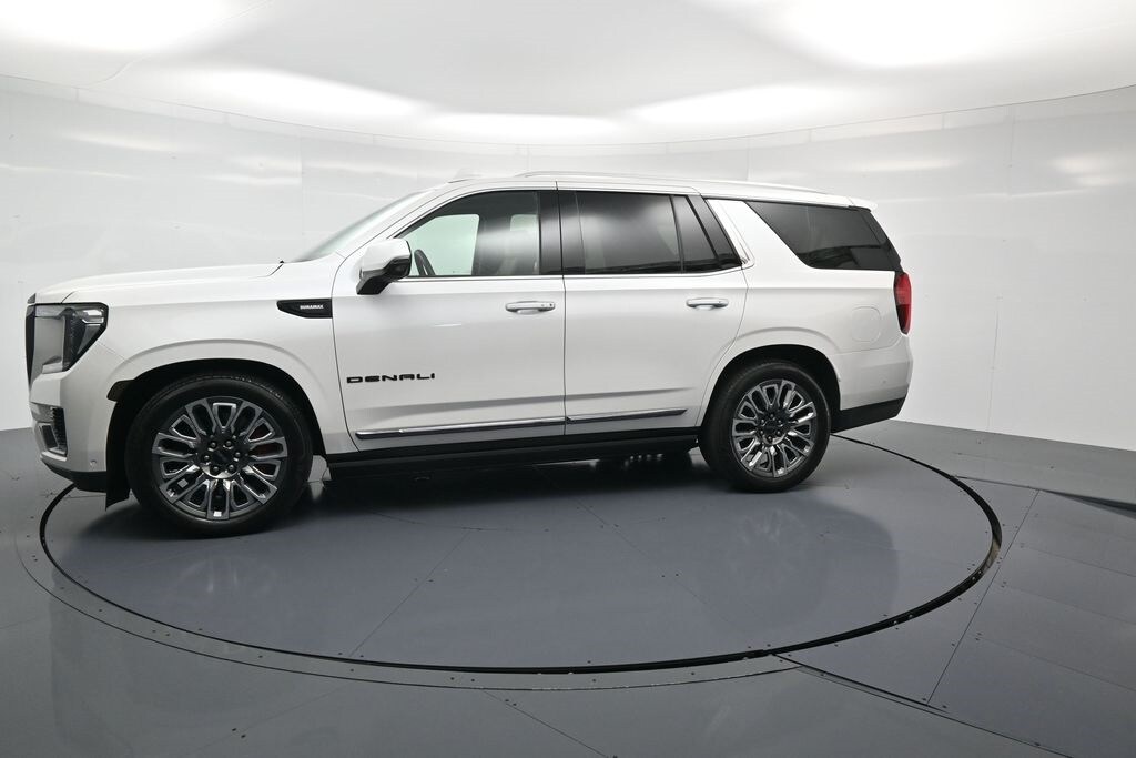 2024 Gmc Yukon Denali Ultimate photo 2