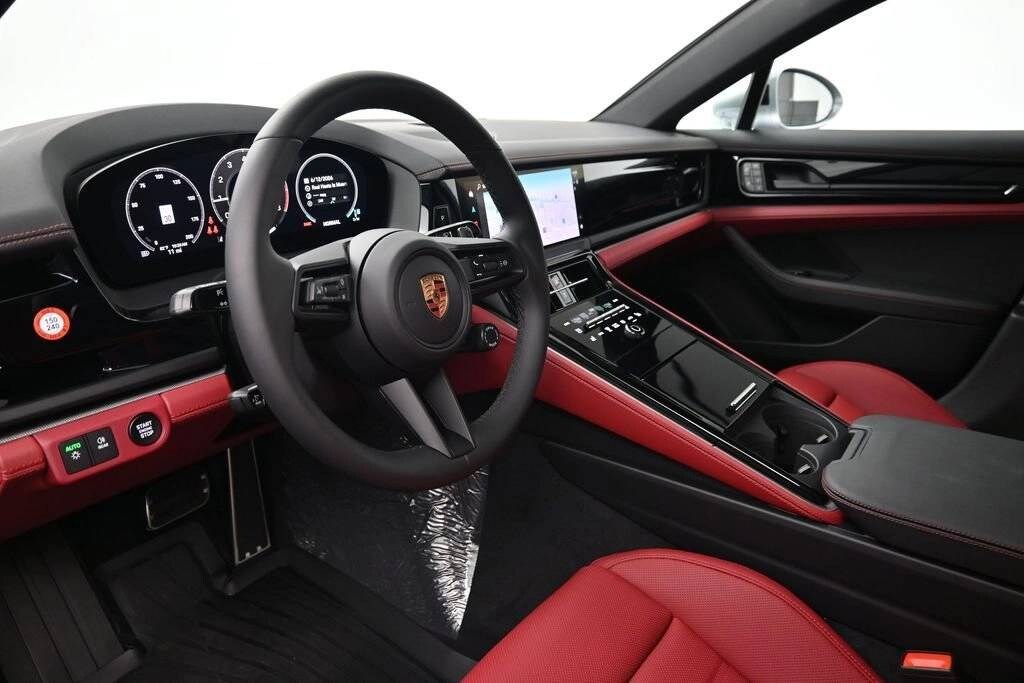 New 2026 Porsche Panamera 4 Hatchback