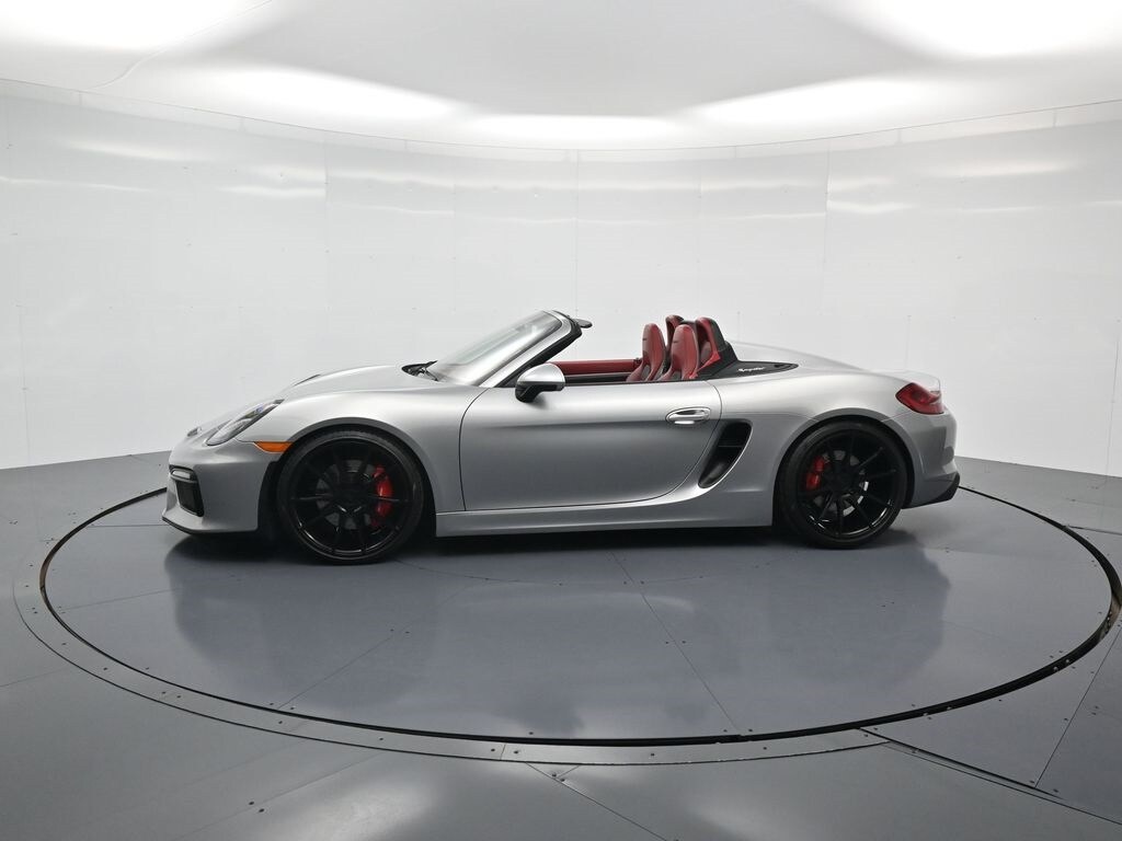 2016 Porsche Boxster Spyder photo 2