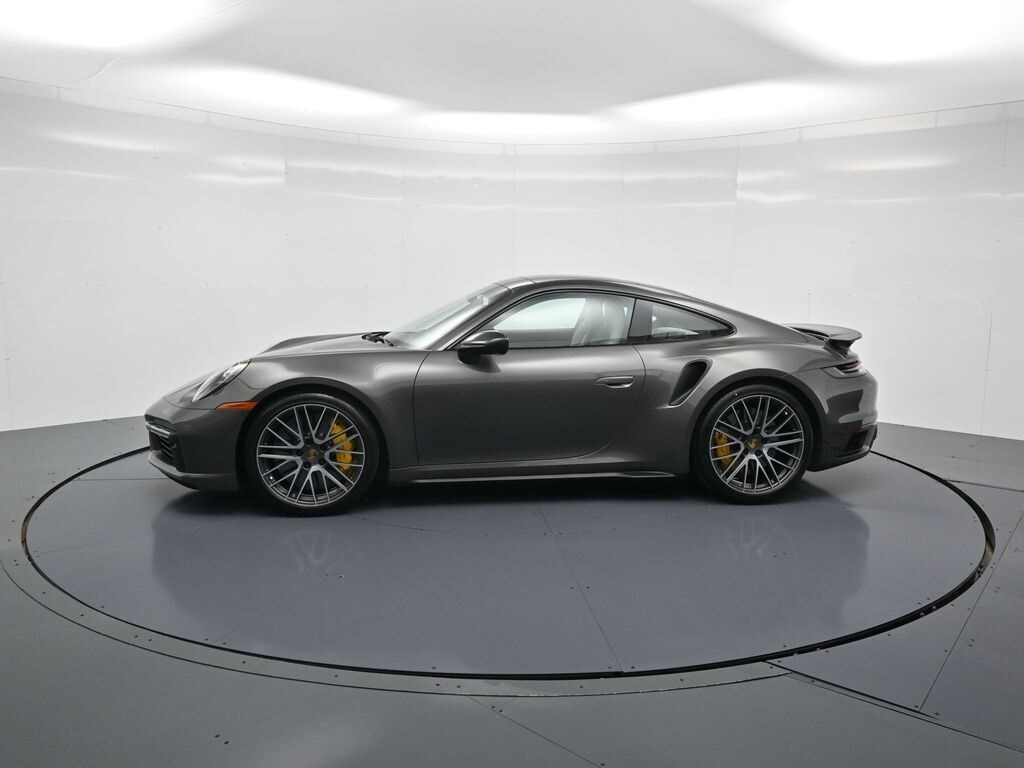 2021 Porsche 911 Turbo S photo 2