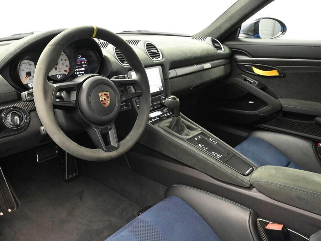 2023 Porsche Cayman GT4 RS photo 4
