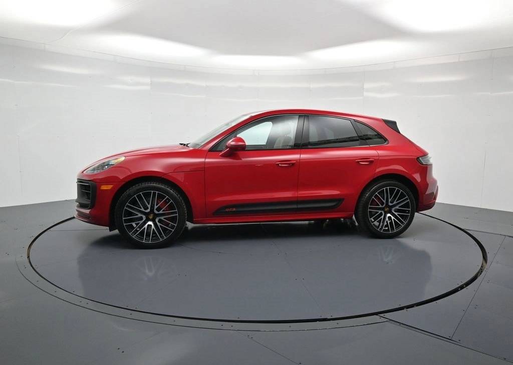 2026 Porsche Macan GTS photo 2