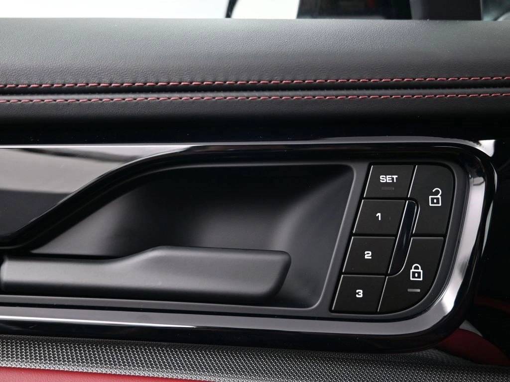 2026 Porsche Panamera Base - Photo 20