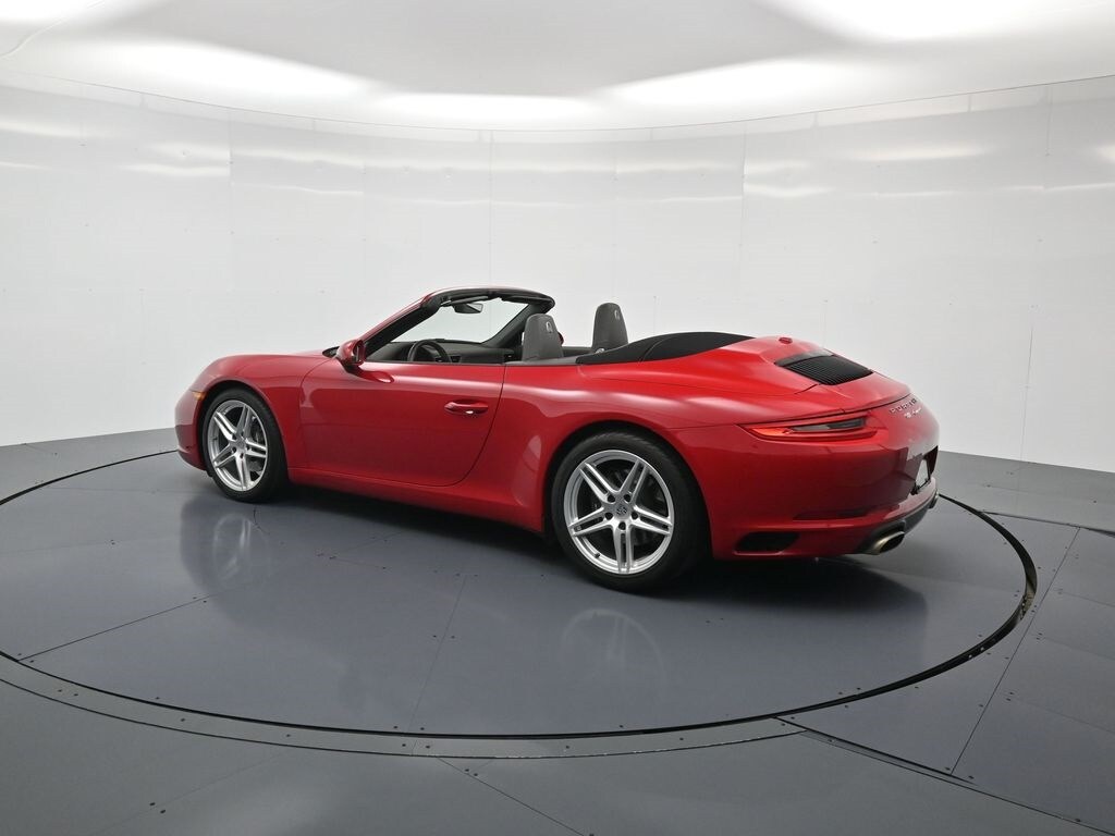 2018 Porsche 911 Cabriolet photo 3