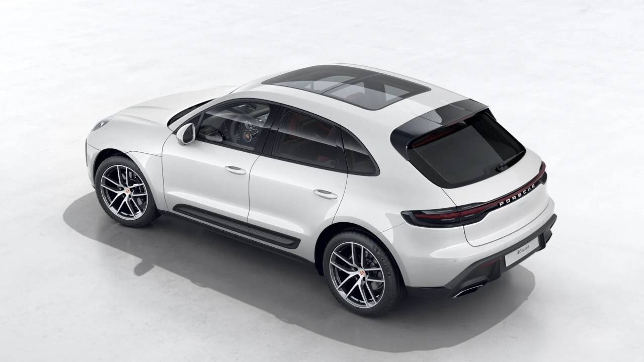 2026 Porsche Macan T photo 4
