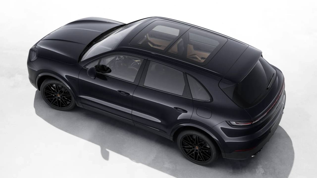 2026 Porsche Cayenne E-Hybrid photo 4