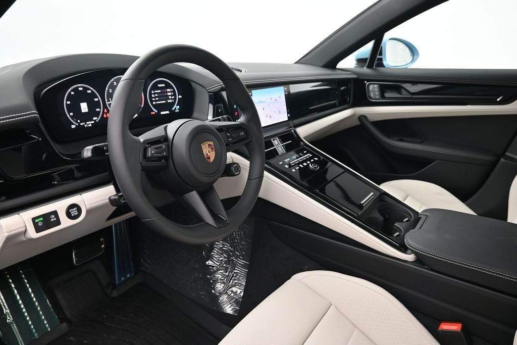 New 2026 Porsche Panamera 4 Hatchback