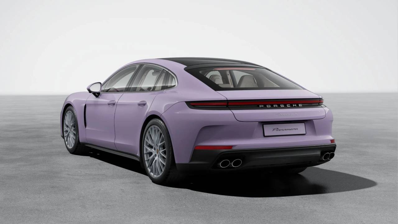 2026 Porsche Panamera 4 photo 3