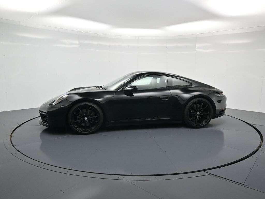 2022 Porsche 911 S photo 2