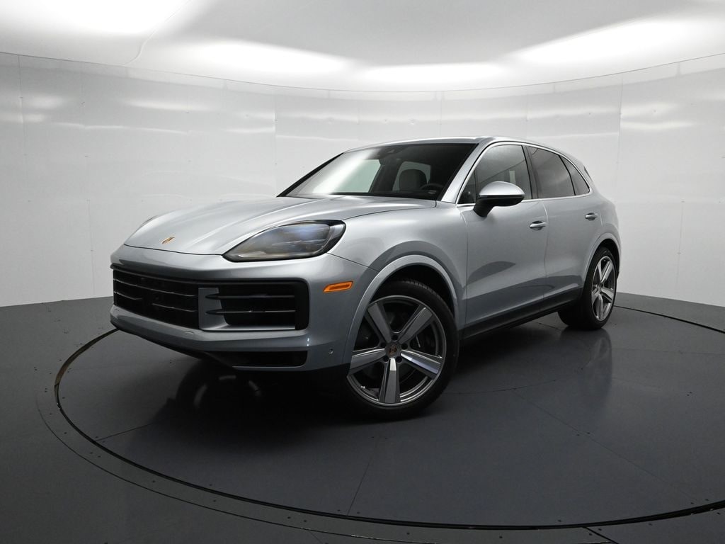 2025 Porsche Cayenne Base