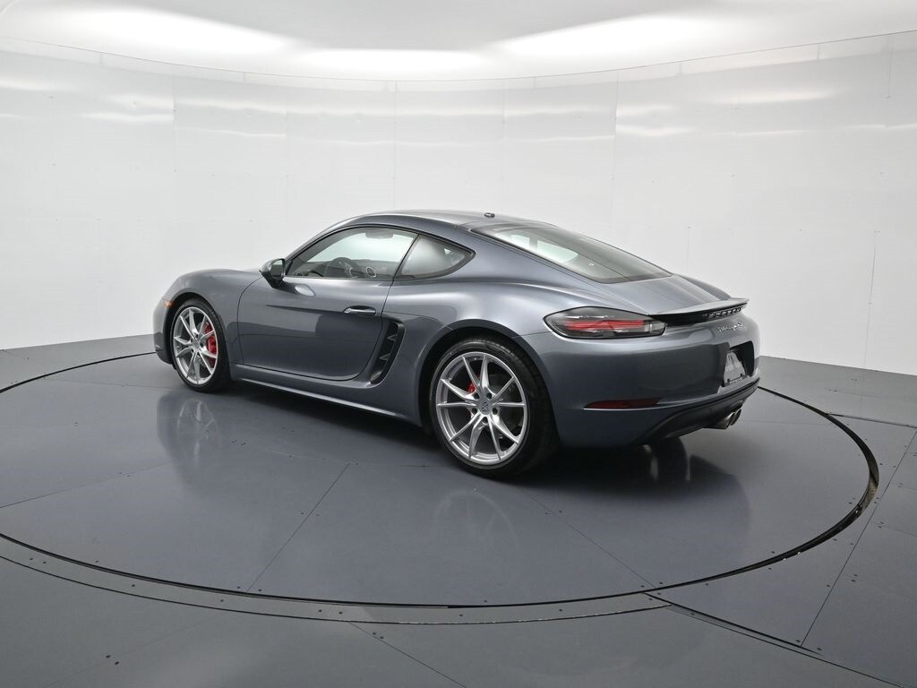 2025 Porsche Cayman S photo 3