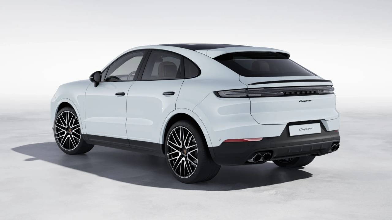 2026 Porsche Cayenne Coupe photo 3