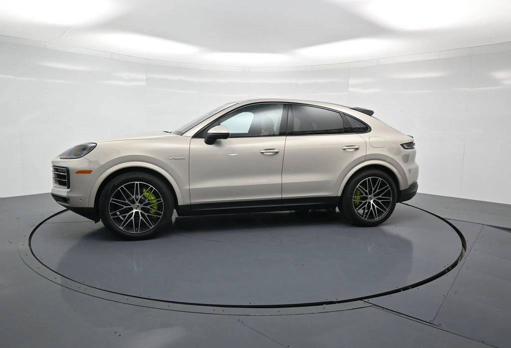 2025 Porsche Cayenne E-Hybrid Coupe photo 2