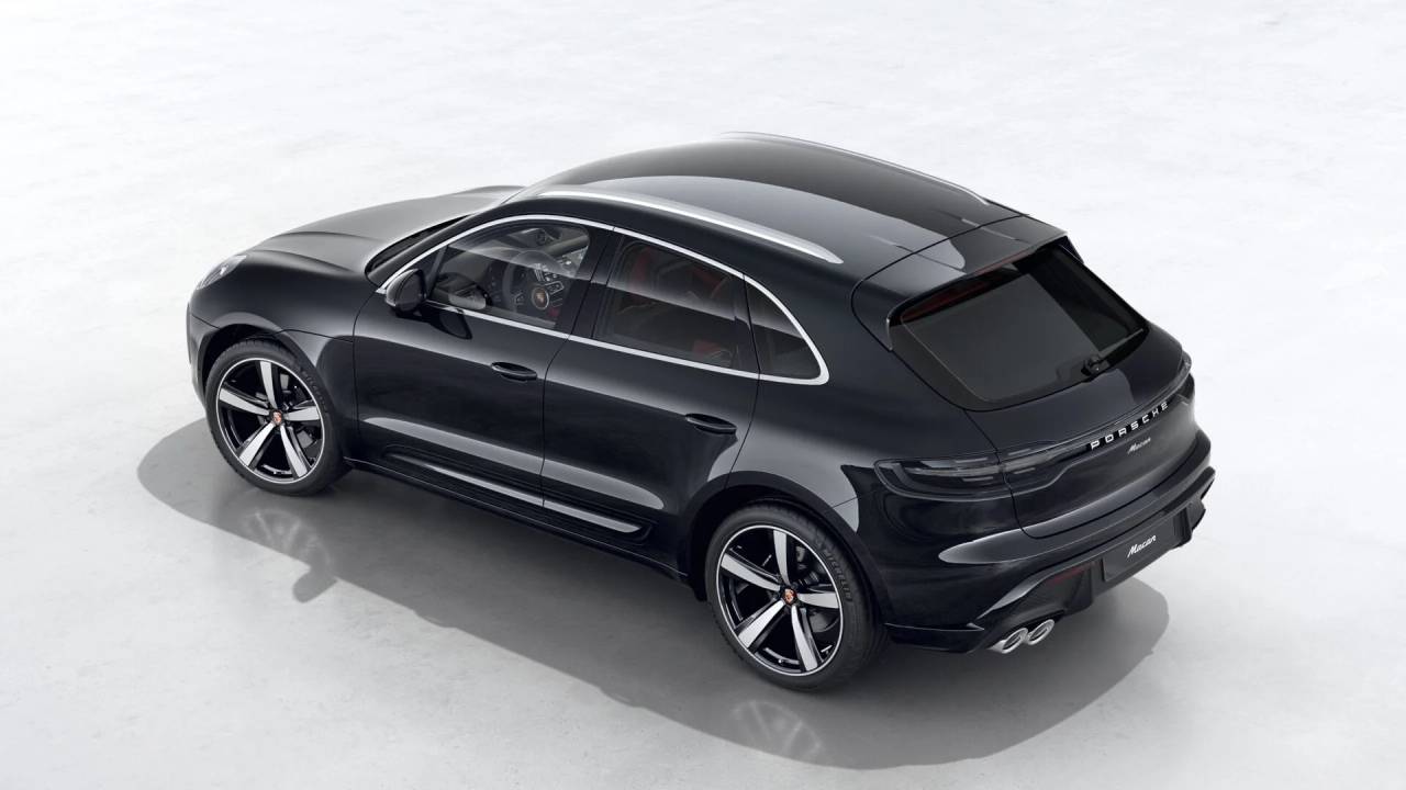 2026 Porsche Macan T photo 2