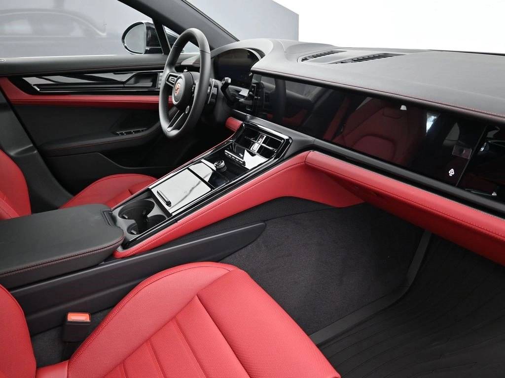 2026 Porsche Panamera Base - Photo 18