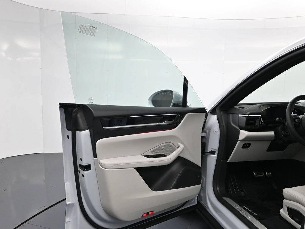 2026 Porsche Macan Base - Photo 19