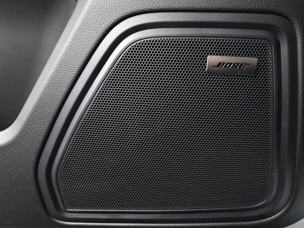 2026 Porsche Macan S - Photo 17