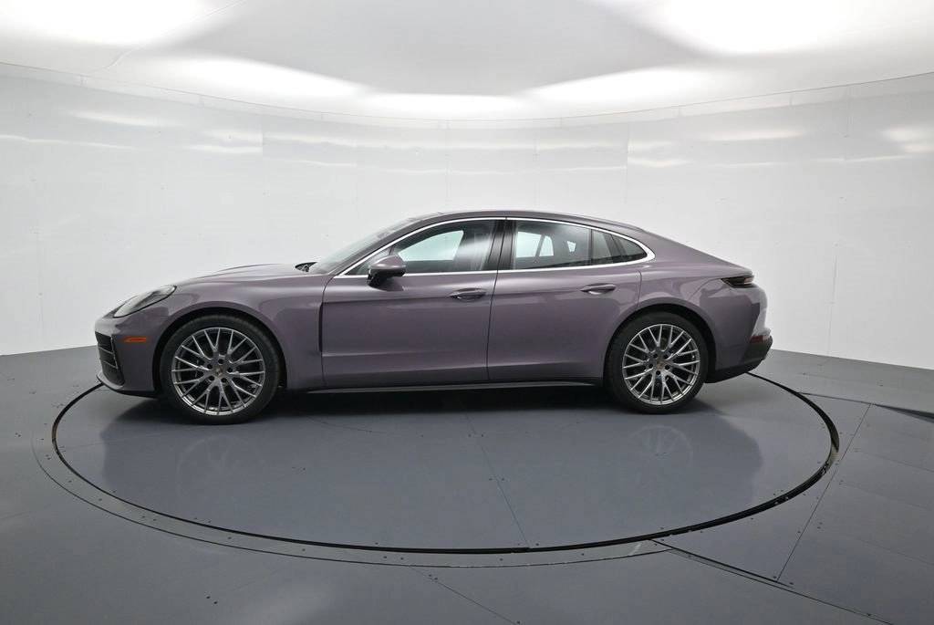 2025 Porsche Panamera 4 photo 2