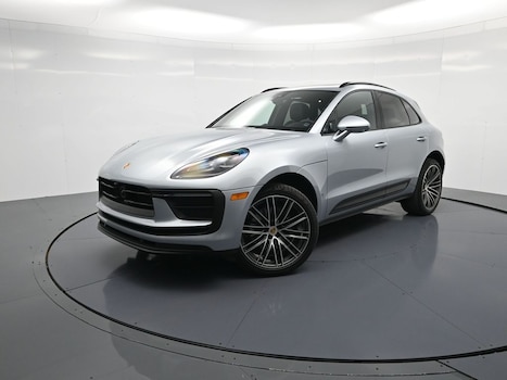 2026 Porsche Macan SUV