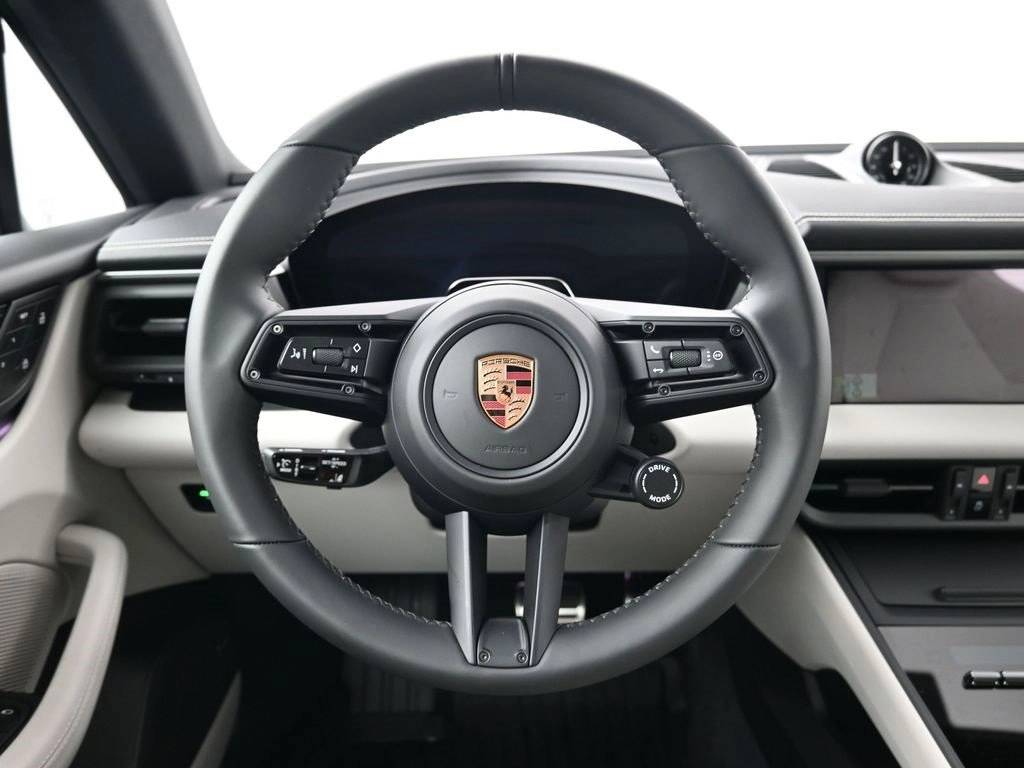 2026 Porsche Macan Base - Photo 26