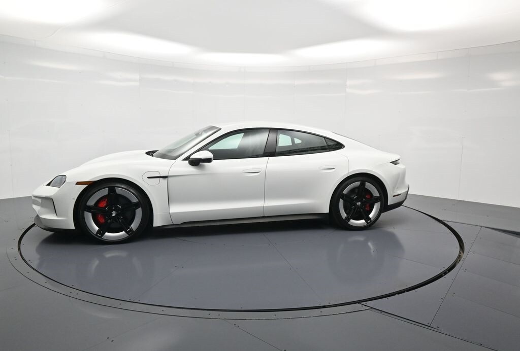 2025 Porsche Taycan 4S photo 2