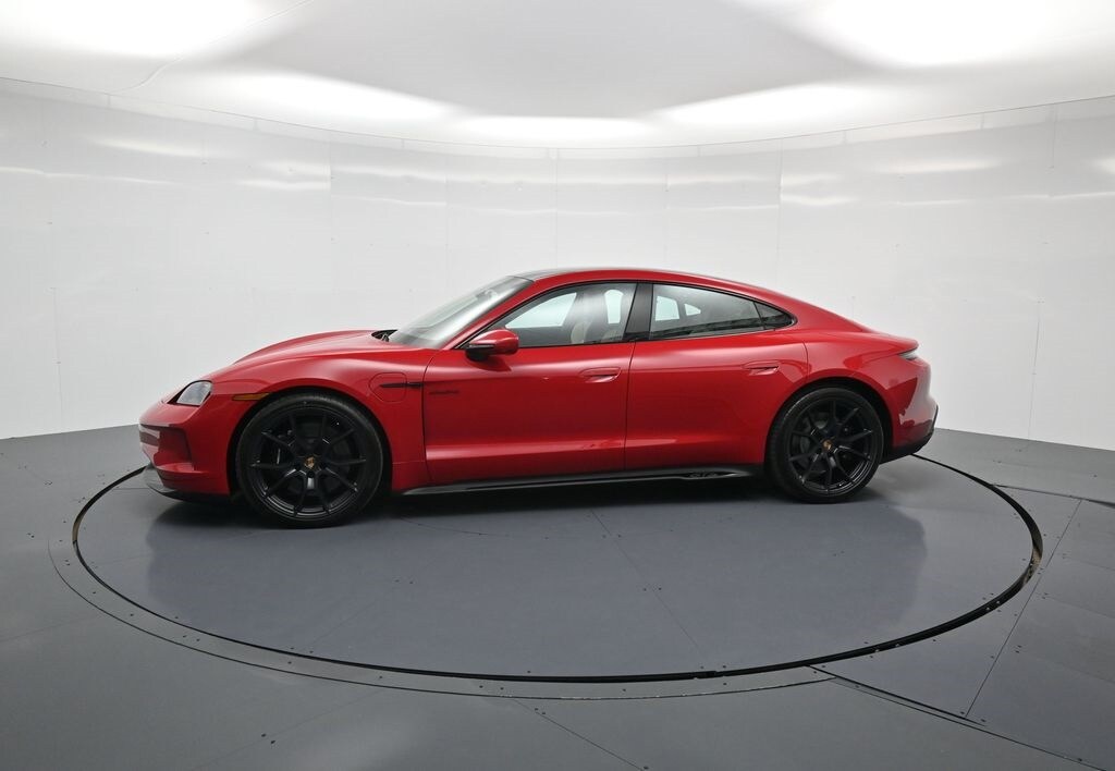 2025 Porsche Taycan GTS photo 2