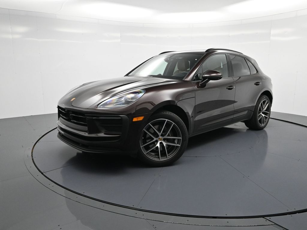 2023 Porsche Macan T