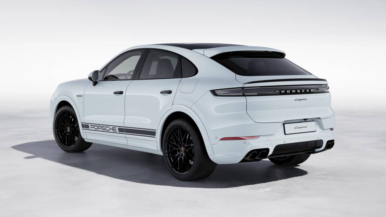 2026 Porsche Cayenne E-Hybrid Coupe photo 3