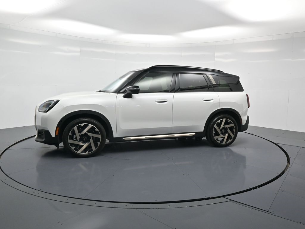 Used 2025 MINI Countryman SE with VIN WMZ53GA0XS7S60405 for sale in Naples, FL