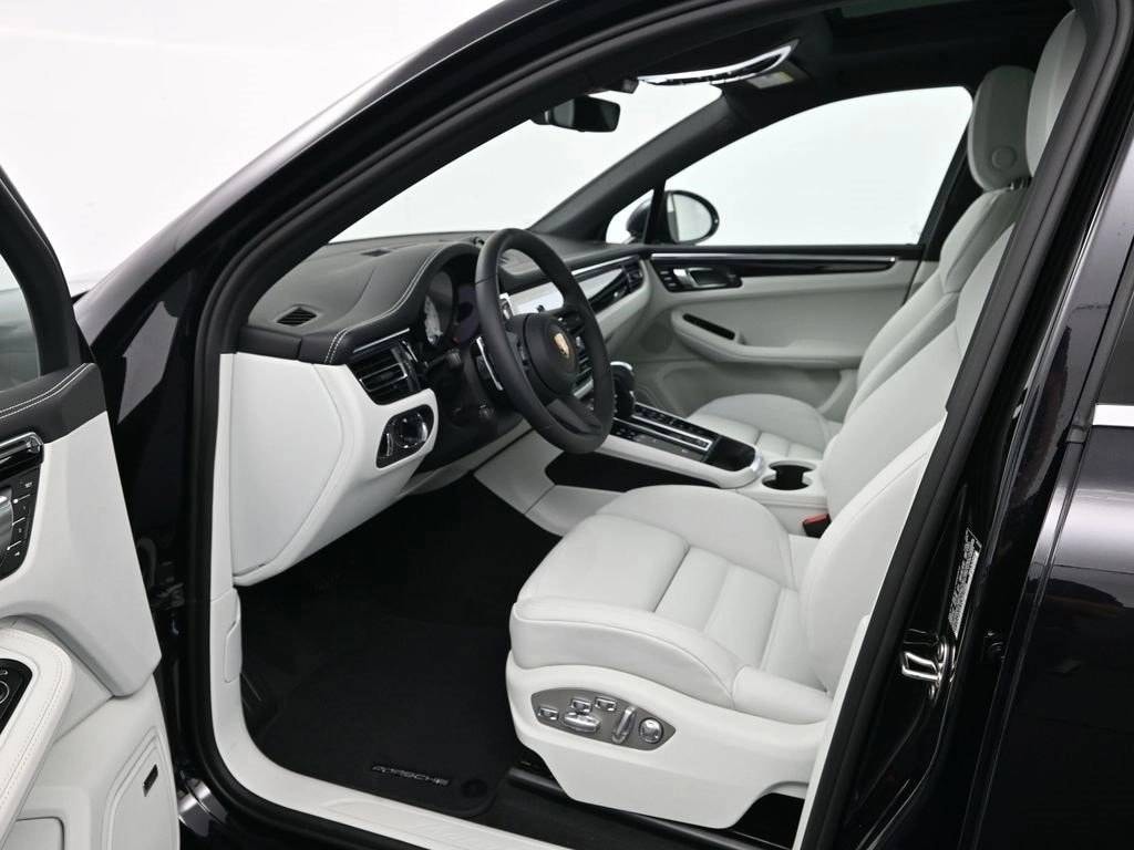 New 2026 Porsche Macan SUV
