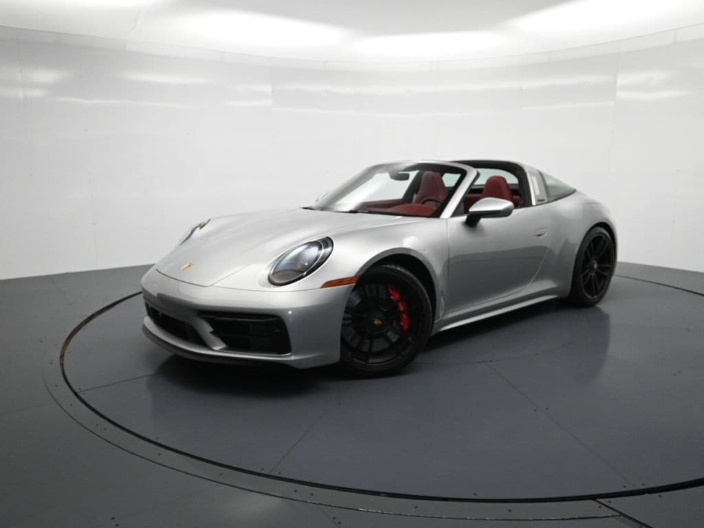 2023 Porsche 911 GTS's photo