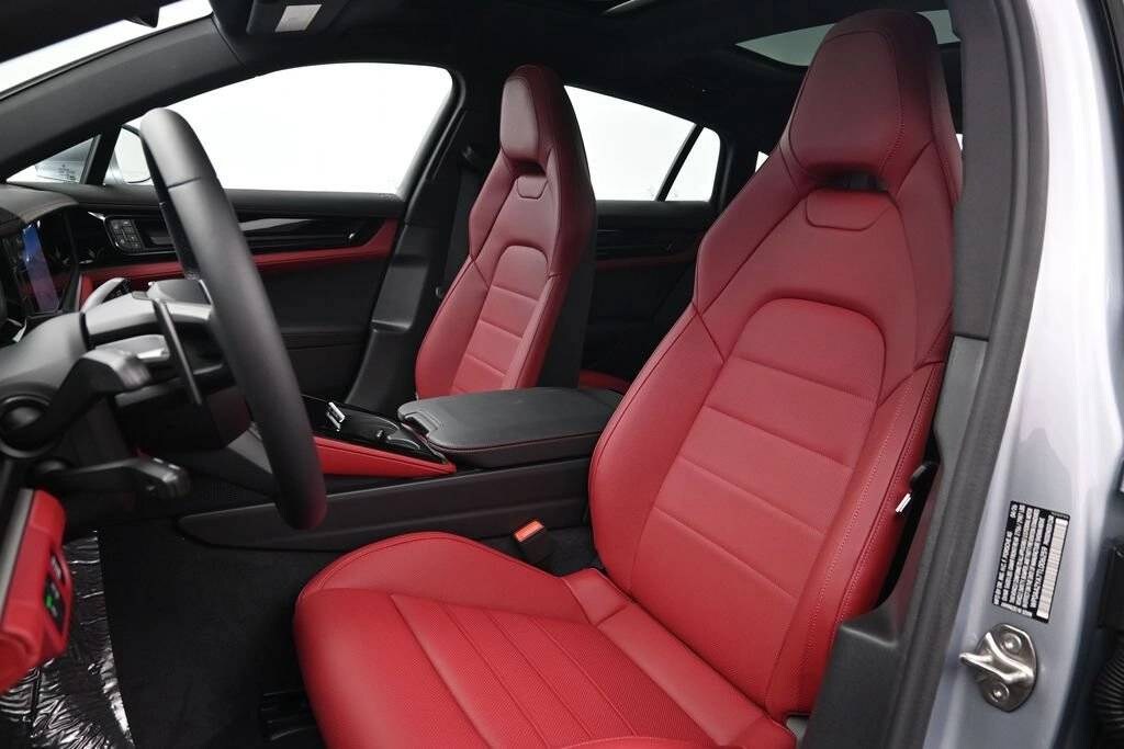 New 2026 Porsche Panamera 4 Hatchback