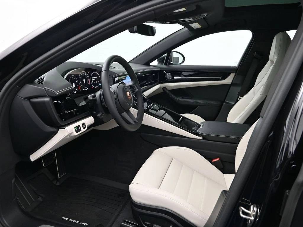 New 2026 Porsche Panamera 4 Hatchback