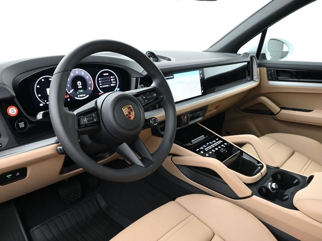 2025 Porsche Cayenne E-Hybrid photo 4