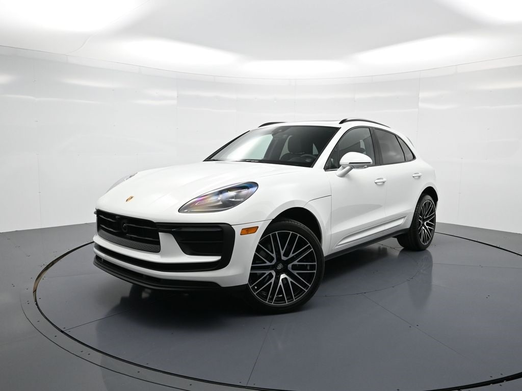 2025 Porsche Macan
