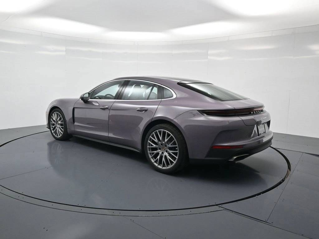 2025 Porsche Panamera 4 photo 3