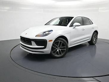 2026 Porsche Macan SUV