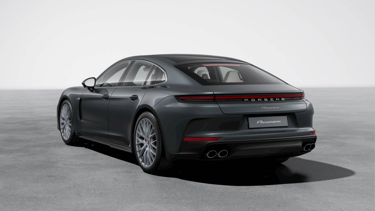 2026 Porsche Panamera 4 photo 3