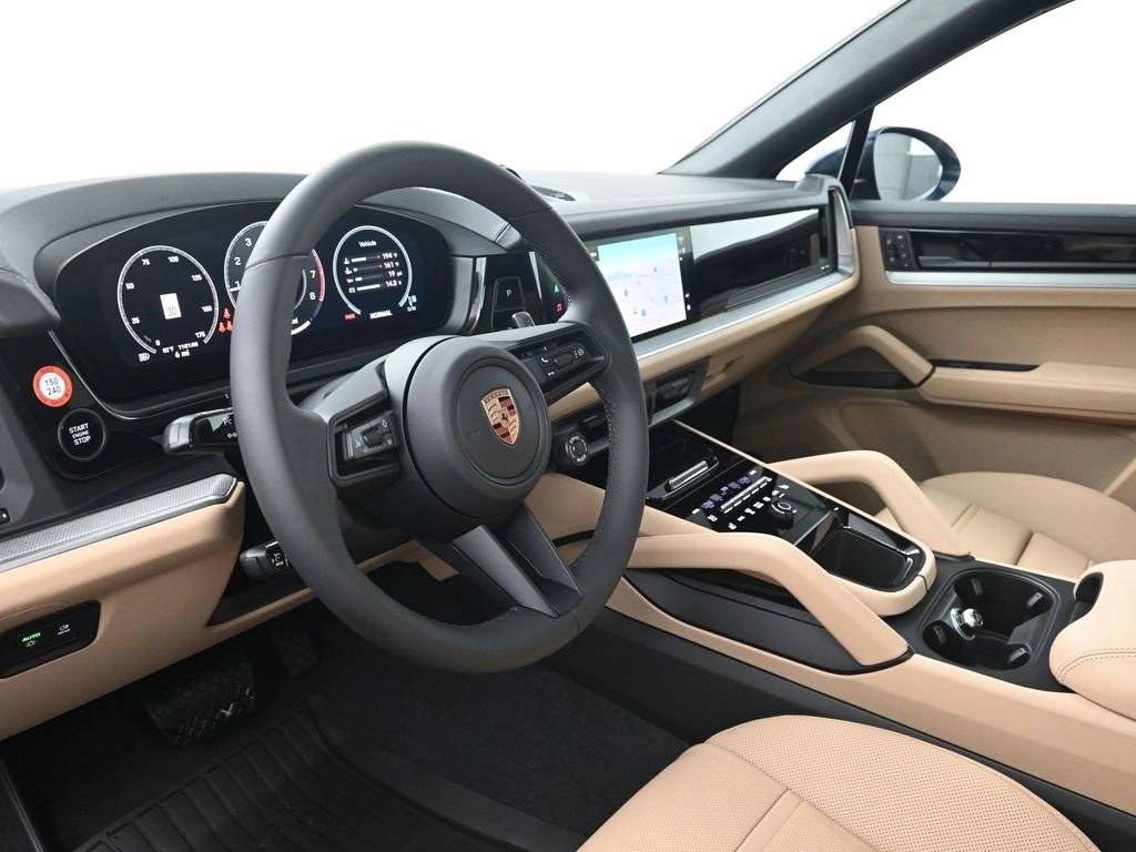 2026 Porsche Cayenne Coupe photo 4