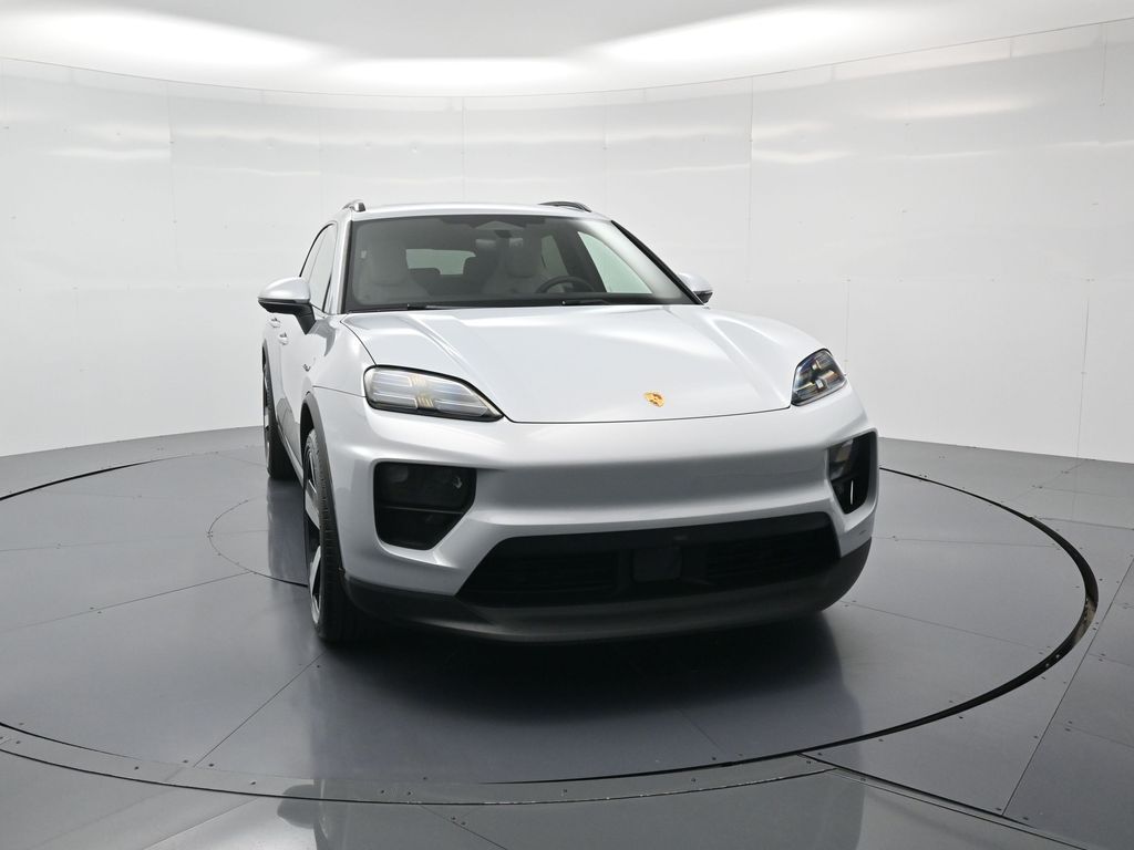 2026 Porsche Macan Base - Photo 32
